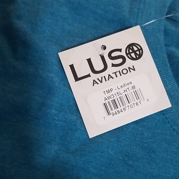 Trust Me I'm A Pilot  Tshirt NWT - Picture 3 of 6